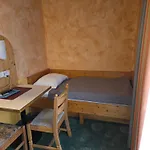 Wirt Z'minsta 3* 阿尔特穆斯特