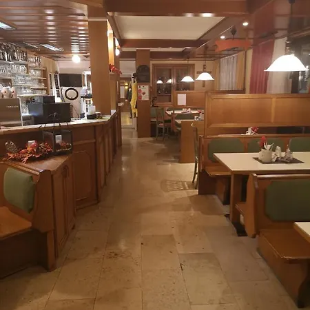 Wirt Z'minsta Ξενοδοχείο 3*