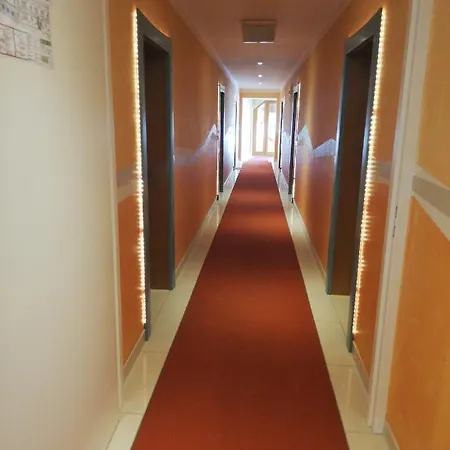 Hotel Wirt Z'minsta Altmuenster
