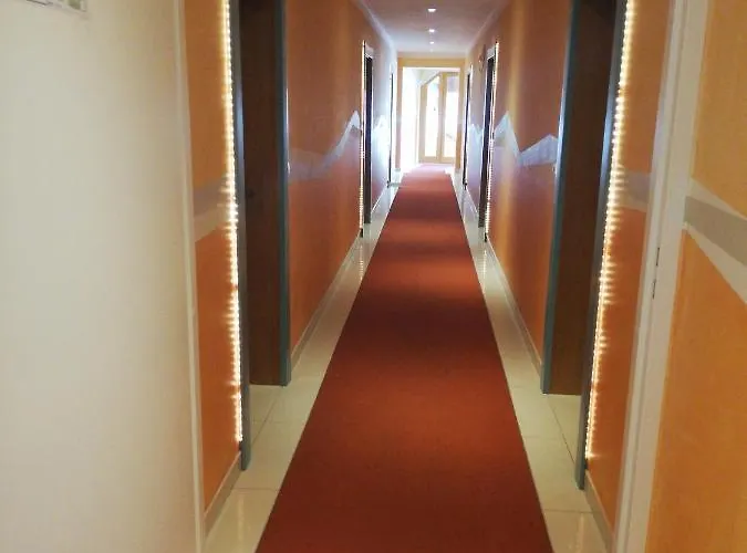 Hotel Wirt Z'minsta Altmuenster