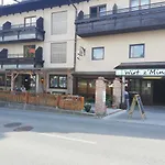 Ξενοδοχείο Wirt Z'minsta