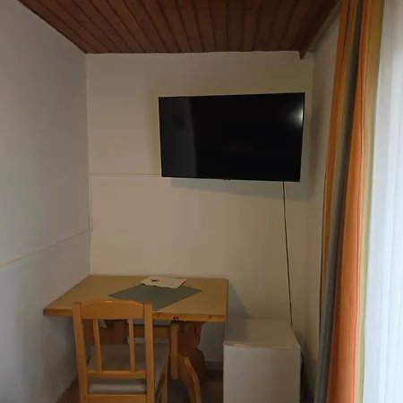 Отель Wirt Z'minsta