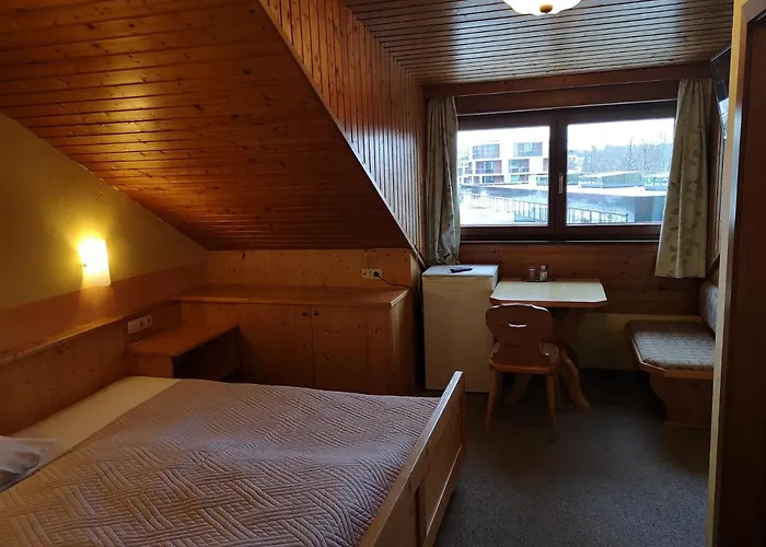 Wirt Z'minsta 3* Альтмюнстер