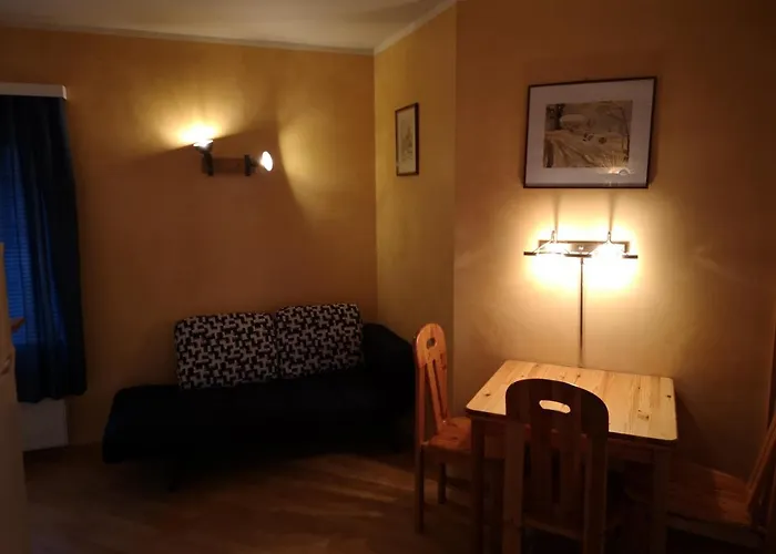 Wirt Z'minsta Отель 3*